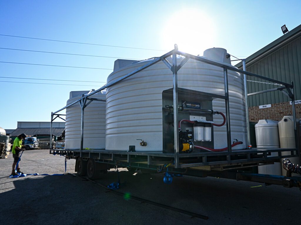 L Portable Water Tank In Frame With Pump For Iron Ore Mine WA