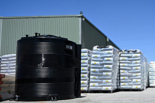 Black Chemical Tank Storing Hydrochloric Acid For Gold Mine